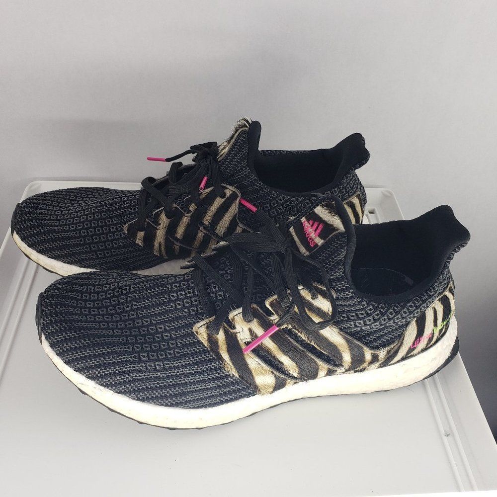 ADIDAS ULTRABOOST DNA ZEBRA/BLACK SNEAKERS FZ2730. 10.5 Men